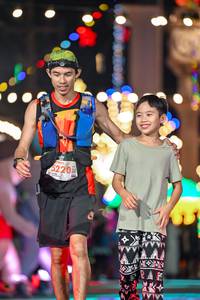 BIB: 5220
                            <button type="button" onclick="openModal(24883512)" class="btn btn-primary btn-sm float-right btn-popup" data-toggle="modal" data-target=".modal-high-quality">
                        <i class="fas fa-shopping-cart"></i> Add to Cart
                    </button>
                                            <button type="button" onclick="isThisMe(24883512, true)" class="btn btn-success btn-sm float-right btn-popup btn-isme hidden" data-toggle="tooltip" data-placement="bottom" title="นี่คือรูปของคุณใช่ไหม คลิกที่นี่เพื่อเอาเข้าอัลบั้ม">
                        <i class="fas fa-plus"></i> Add to album
                    </button>
                    <button type="button" onclick="isThisMe(24883512, false)" class="btn btn-warning btn-sm float-right btn-popup btn-isnotme hidden">
                        <i class="fas fa-ban"></i> Remove from album
                    </button>